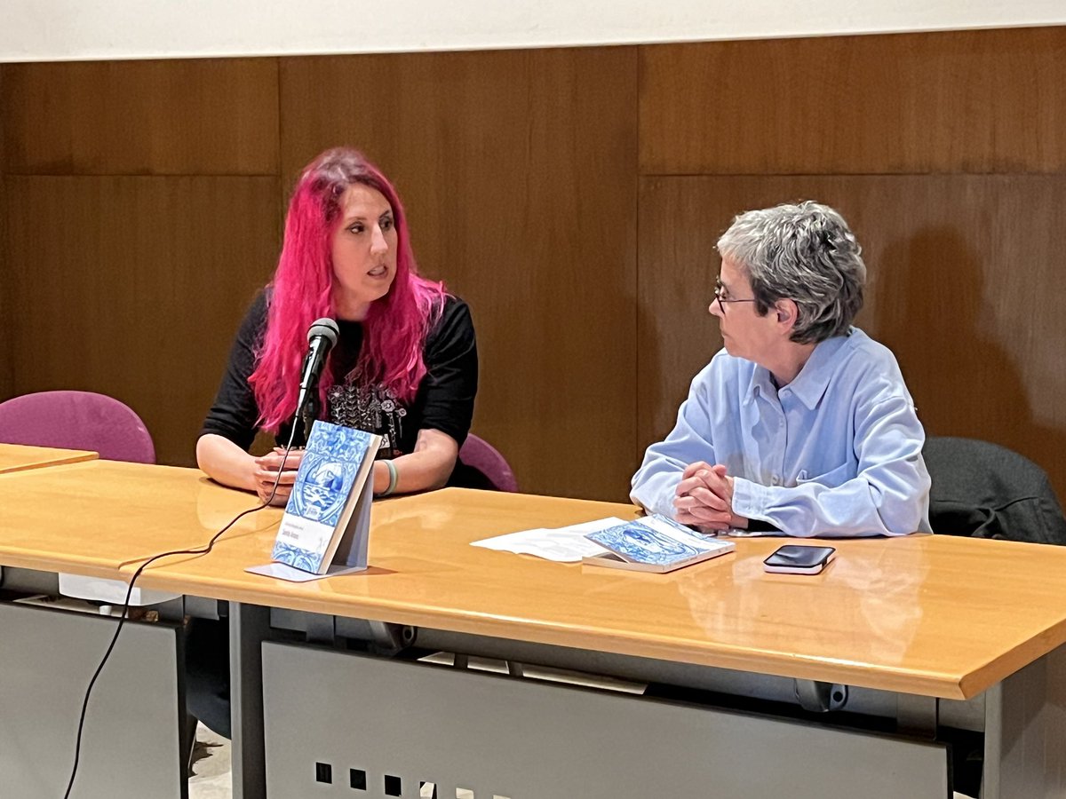 edicionesTrabe tweet media