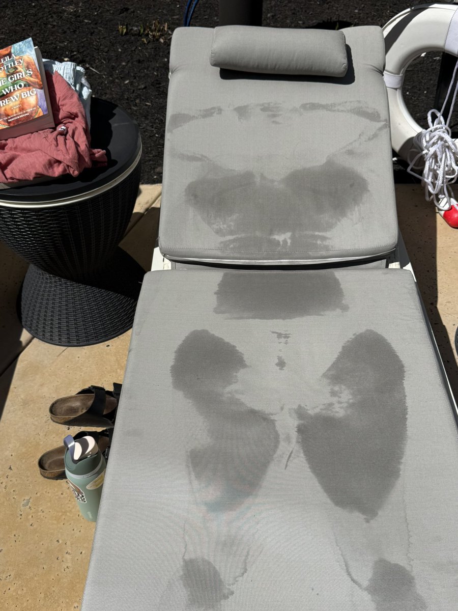 mollie :3 tweet media