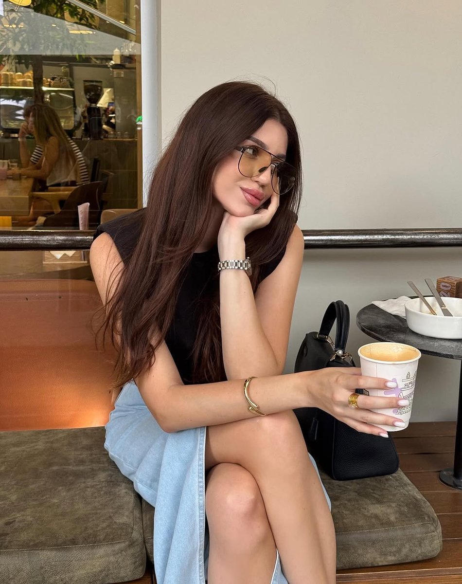 Maria tweet media