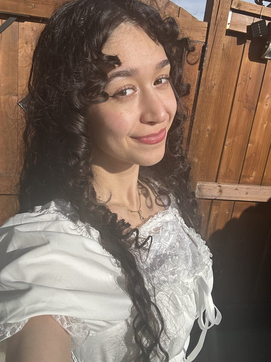 softsallyy's tweet photo. eid mubarak to those who celebrate 🌙 https://t.co/fM0xGlNTbB