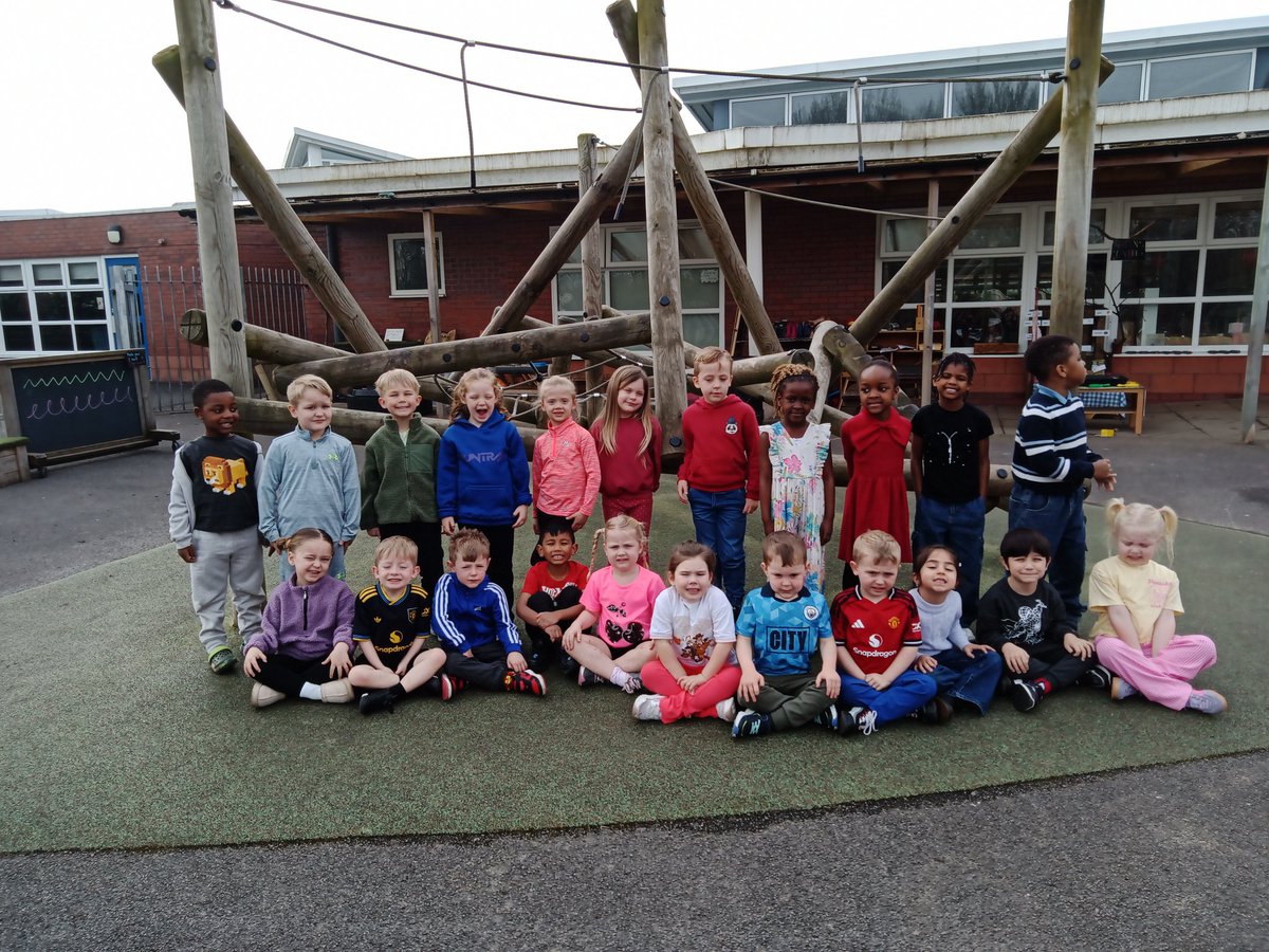 Miss Taylor tweet media