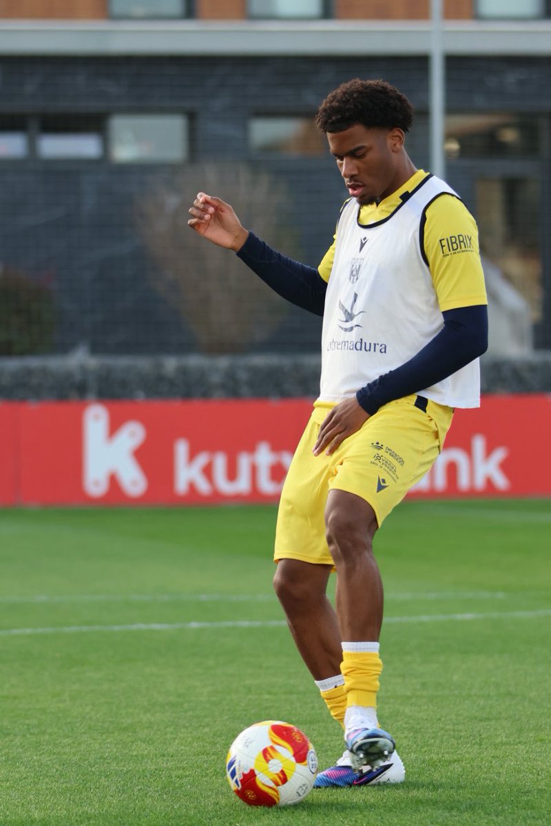 A.D. Mรฉrida tweet media