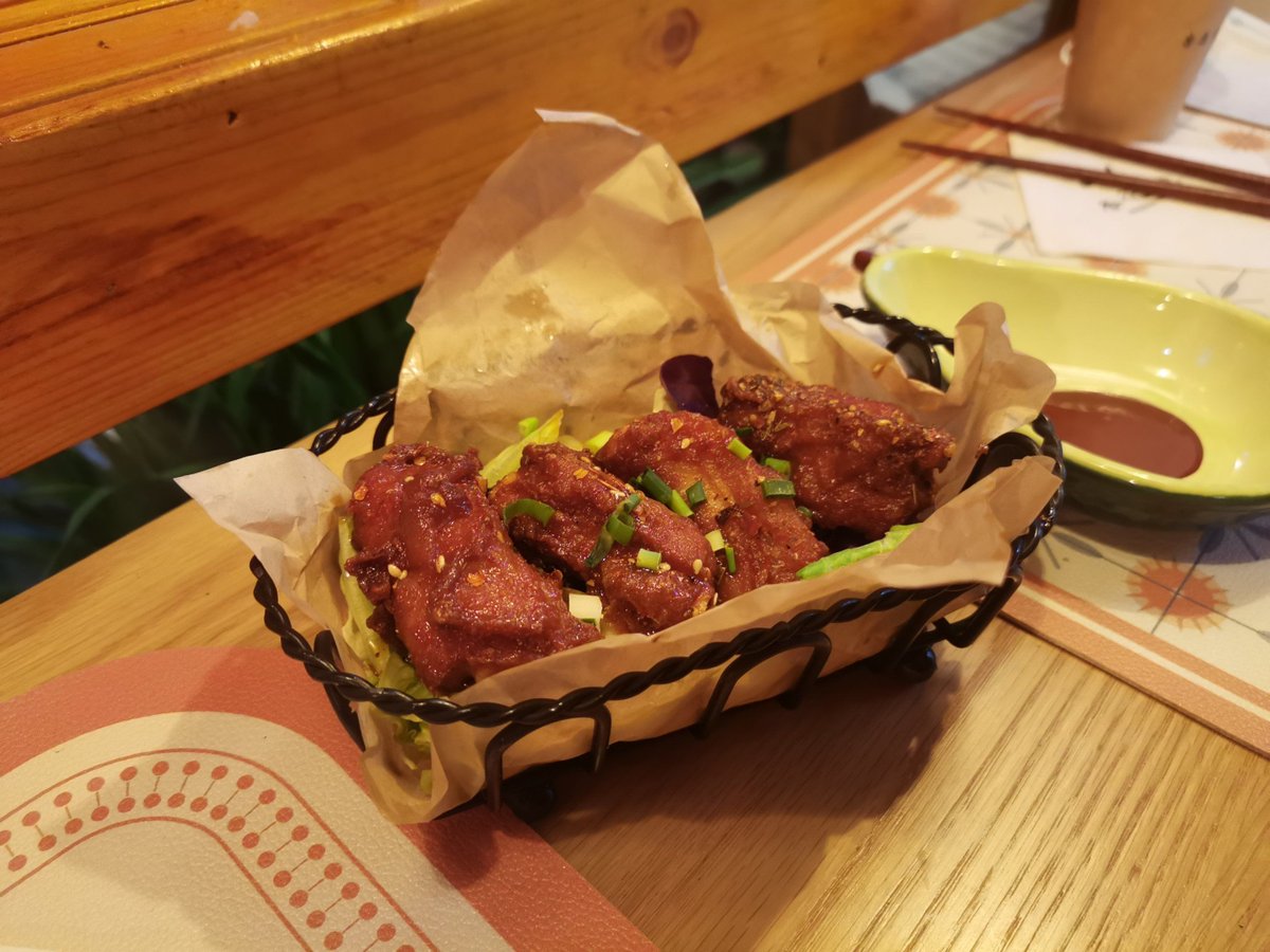 julie annabel oliva tweet media