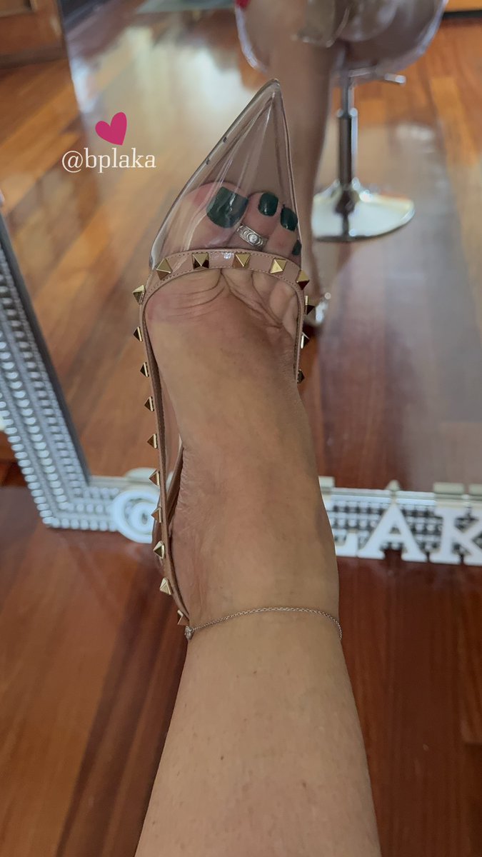 Bplaka 👠 tweet media