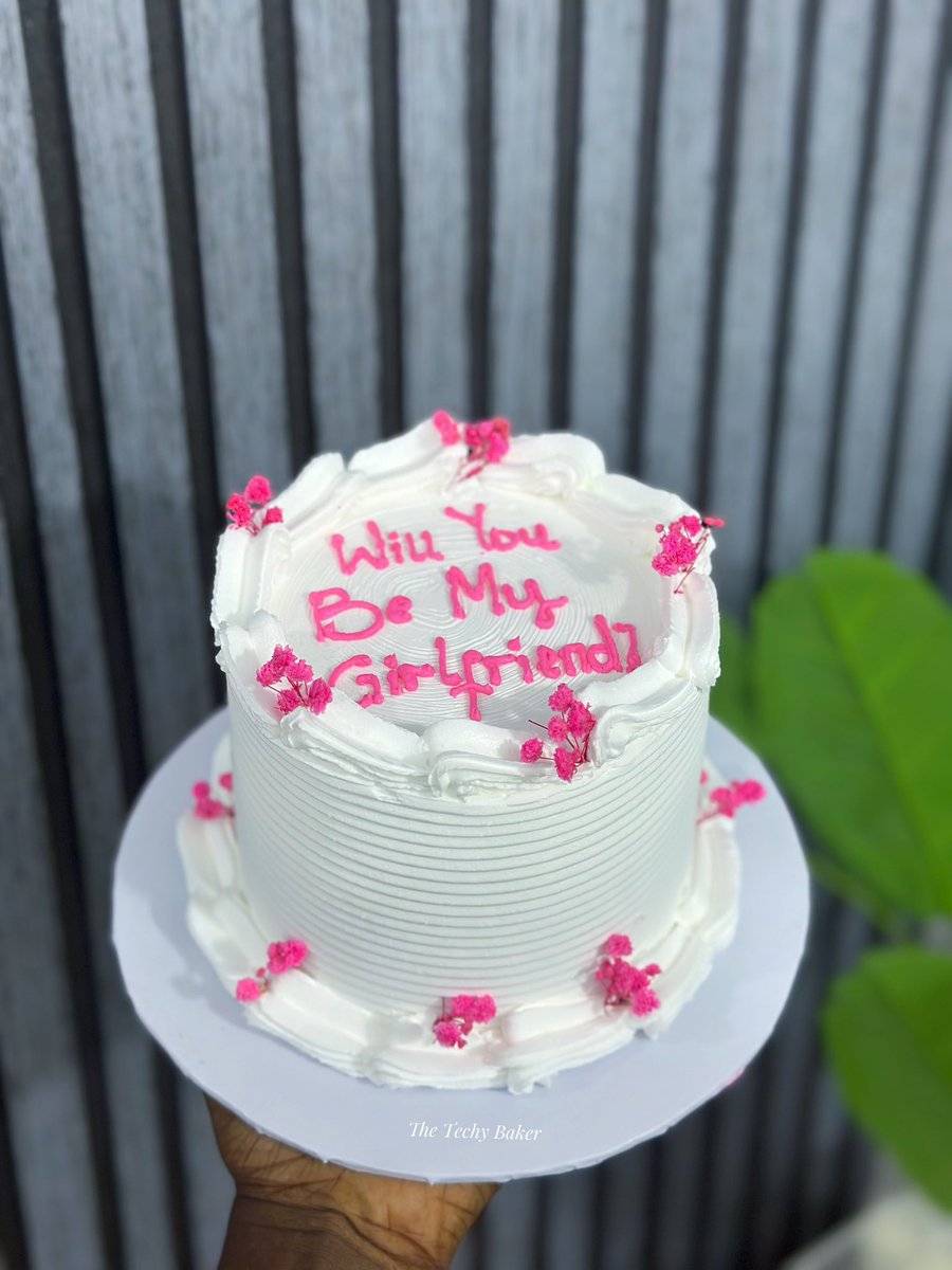Leemahpearl_'s tweet photo. Did he asked you or I should mind my business 😏🫣

We have cakes for as low as 16’500 

Send us a DM to order 

📍ILORIN https://t.co/QclfuTP4SX