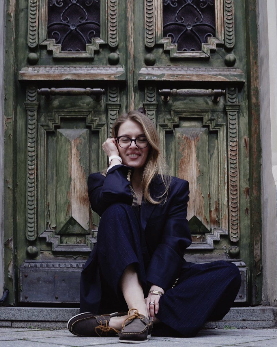 olga mark tweet media