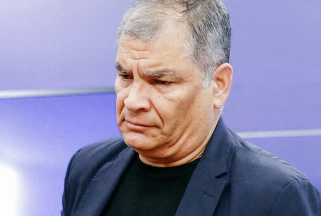 Politics Ec tweet media