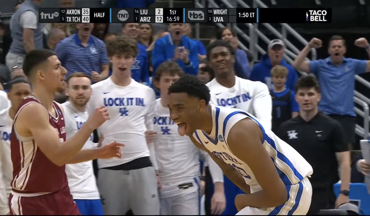 No Context College Basketball tweet media