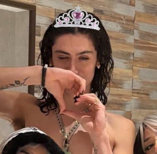 Jade .⋆♱ tweet media