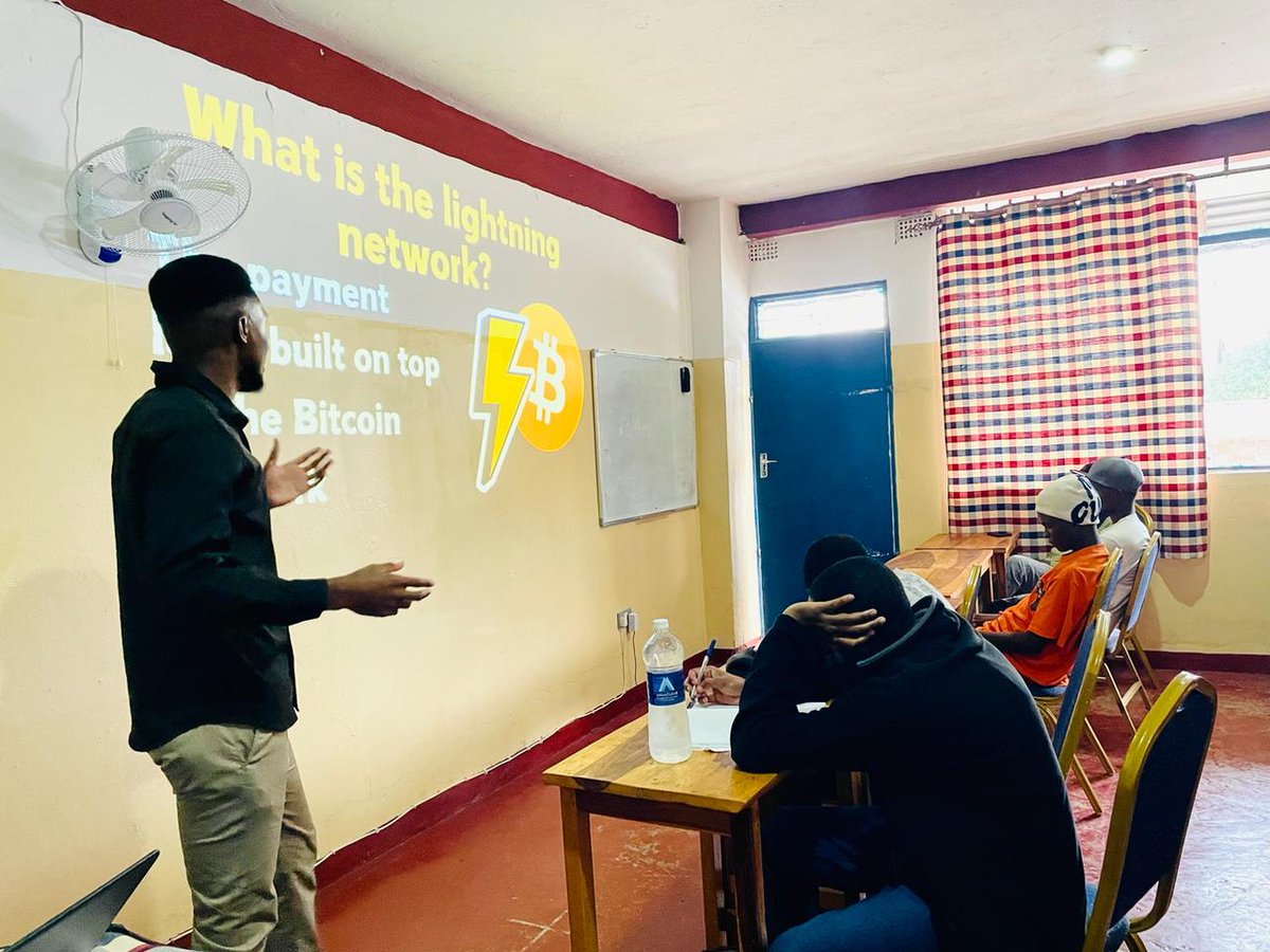 CaristoSindowe's tweet photo. years ago, curiosity led me into Bitcoin &amp; Blockchain. Today, teaching diverse learners with passion, I see the full circle.

Congrats to the new Bitcoin Diploma holders! 🌟 Your journey has just begun.

Grateful to share this via @BitcoinVicFalls ⚡
# #Bitcoin https://t.co/lyXvl4VGGf