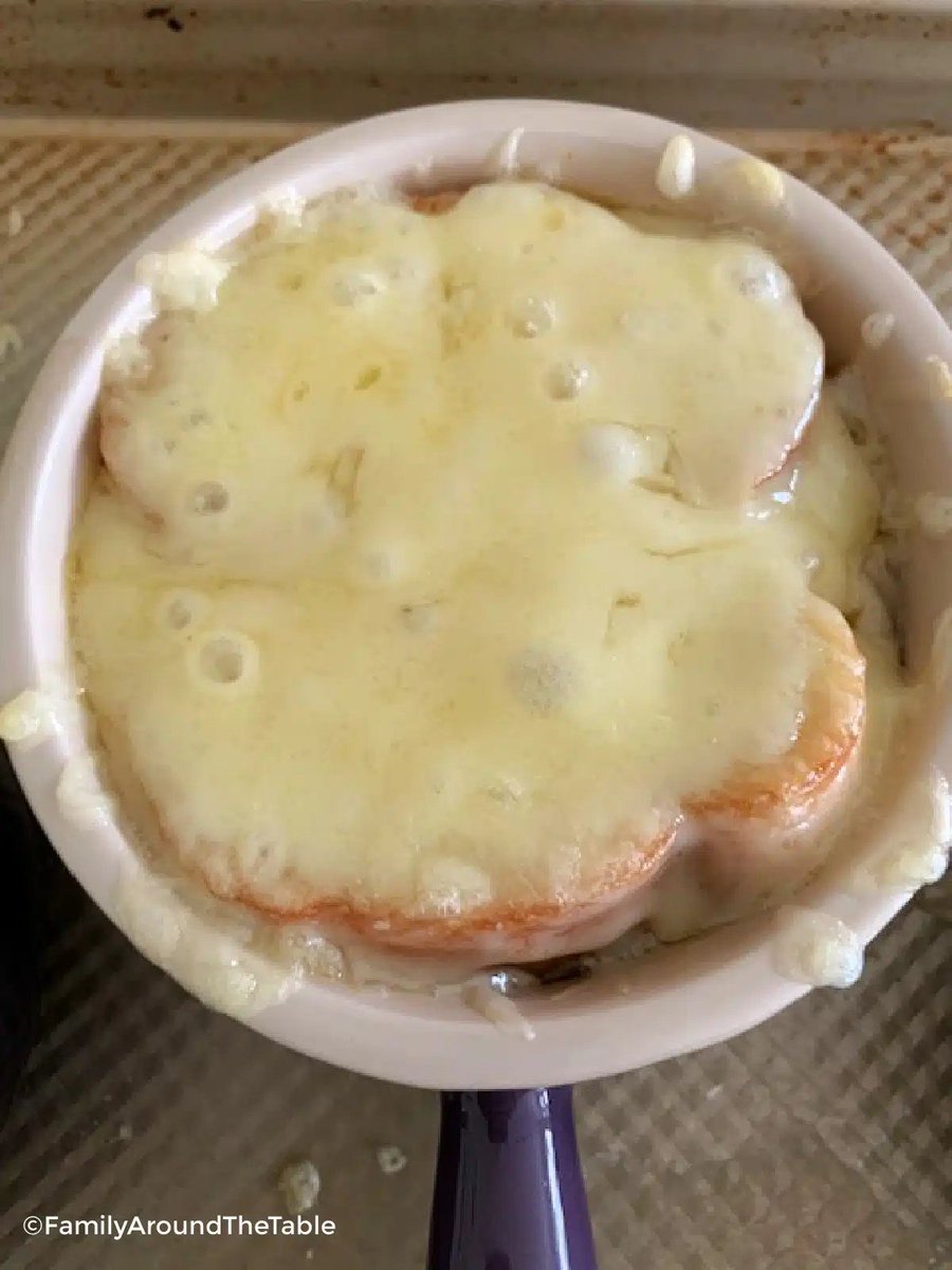 FamilyAroundTheTable tweet media