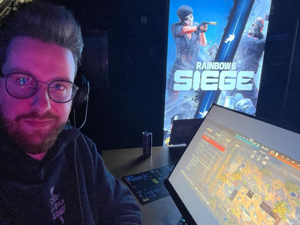 Maximilian 'Hektor' S. tweet media