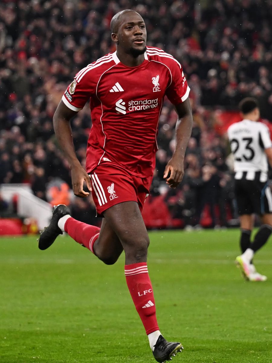 Bütün öfke, saldırganlık, kudurukluğun nedeni 
Avrupa'da rezil olunca, 
burada nasıl şampiyon ilan edildikleri kabak gibi ortaya çıkıyor.
Burada dönen dolabın perdesi iniyor.
Bütün dert bu.
Yanındayız İbrahim Konante✊
Irkçı pislikler!
#NoToRacism