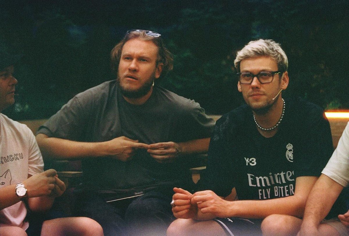 хранитель весны tweet media