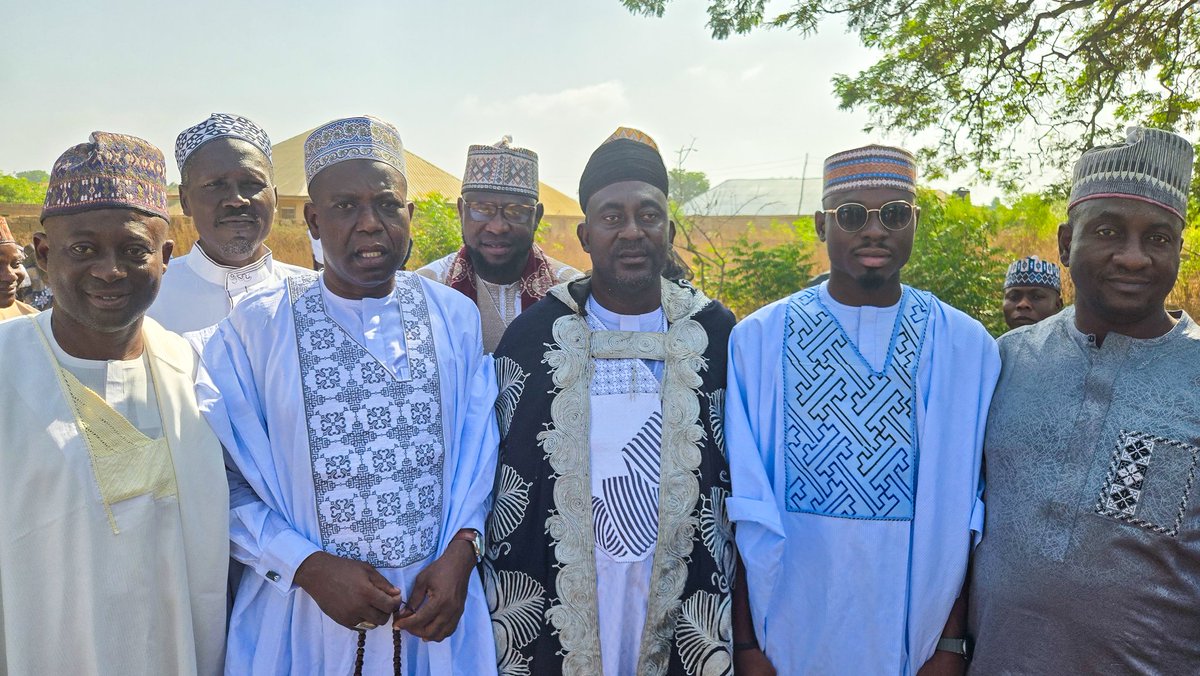 USMAN Lade tweet media
