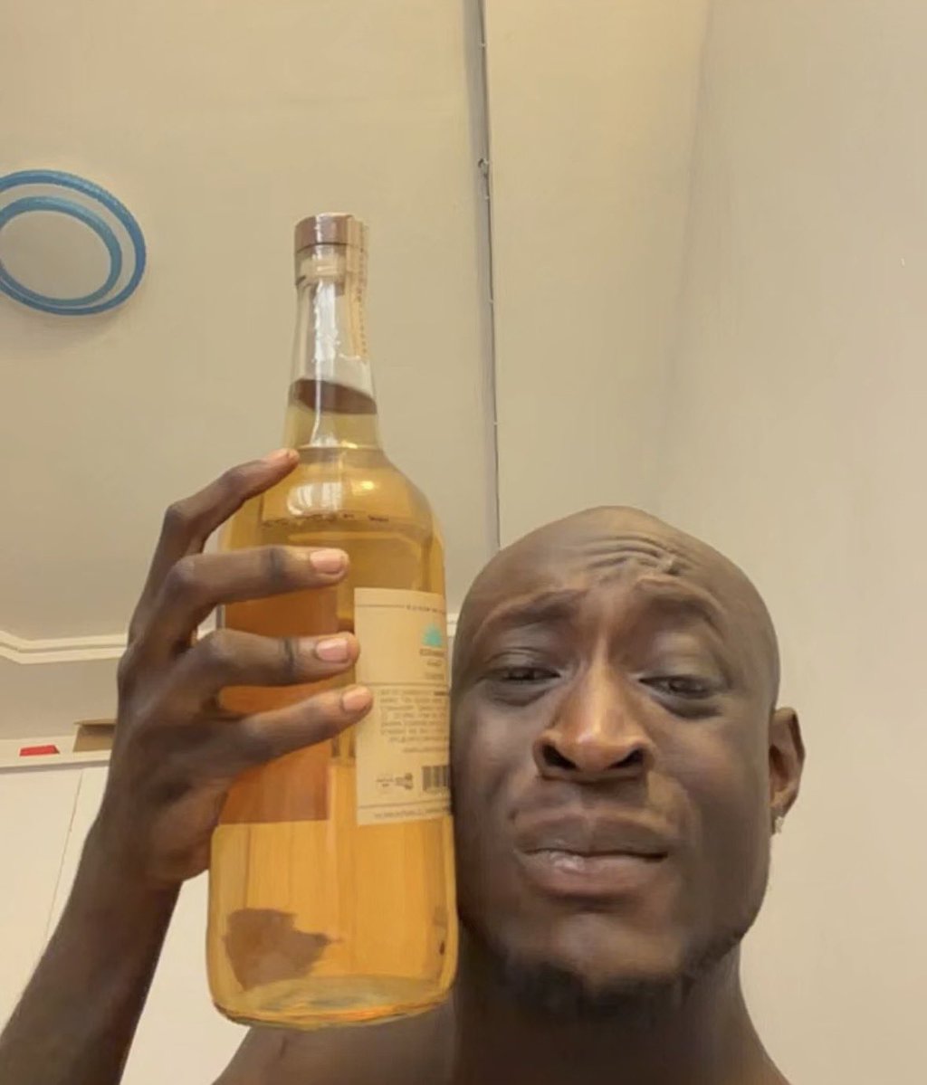 Cleverly 💐 tweet media