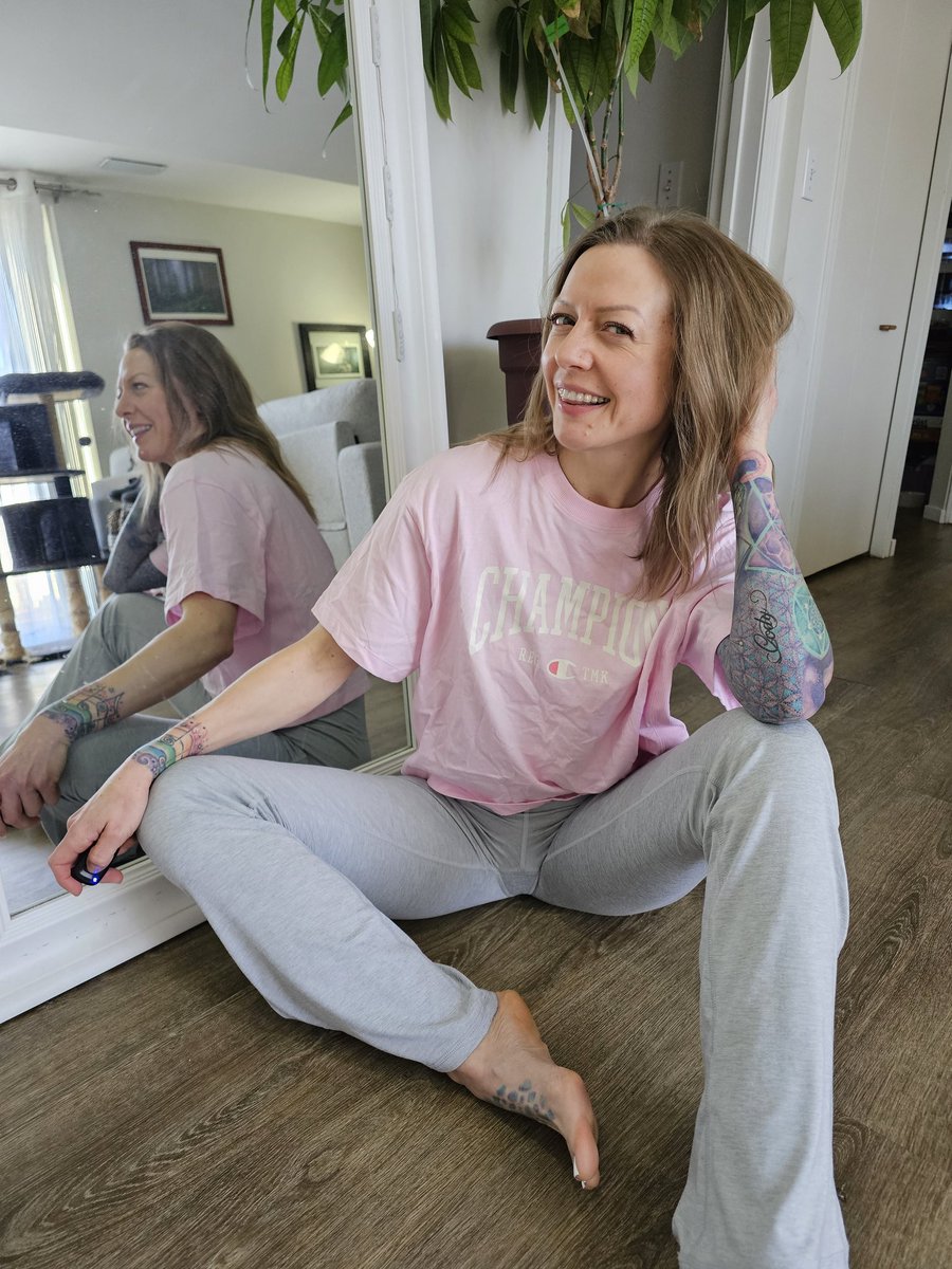 Summer Sparkle tweet media