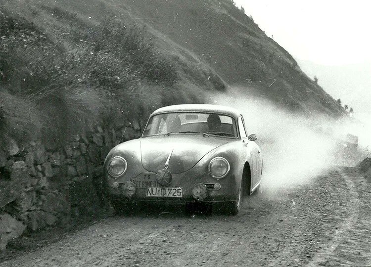 EightMike tweet media