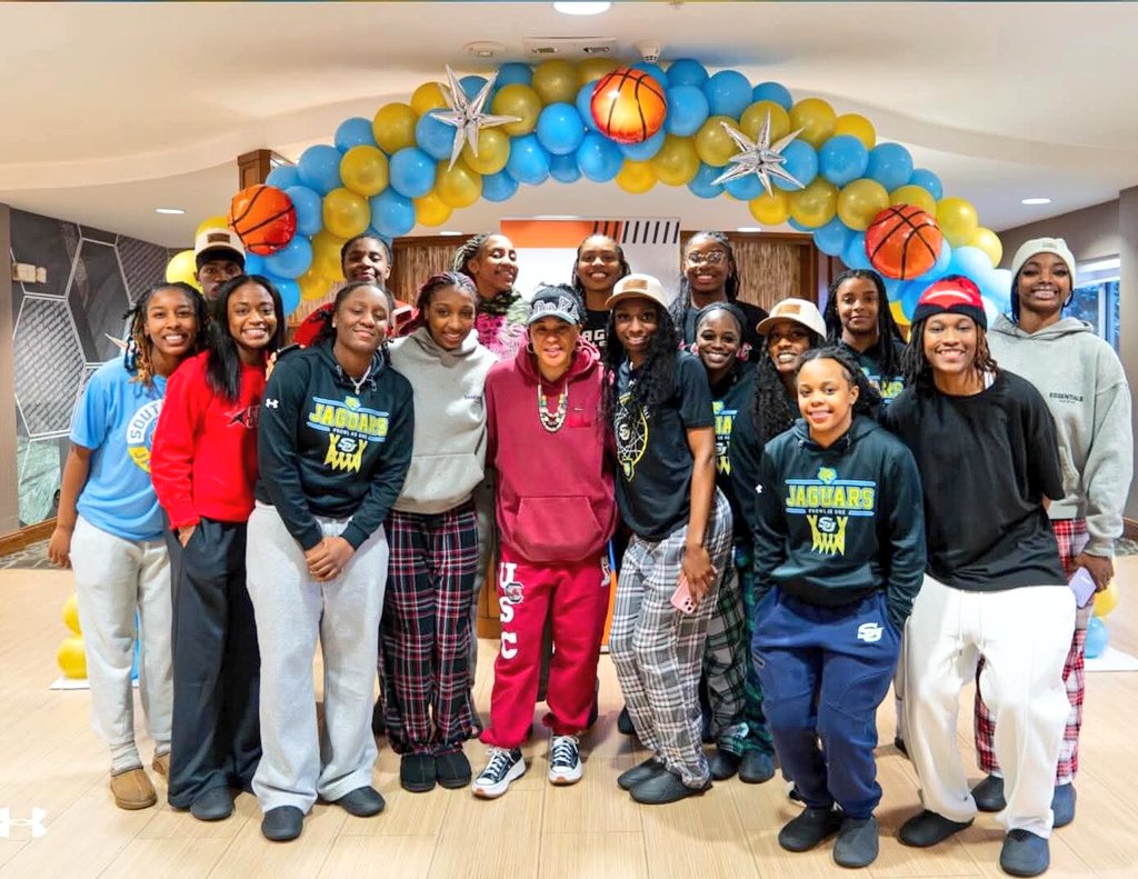 South Carolina WBB Head Coach Dawn Staley visit with Southern Women's Basketball