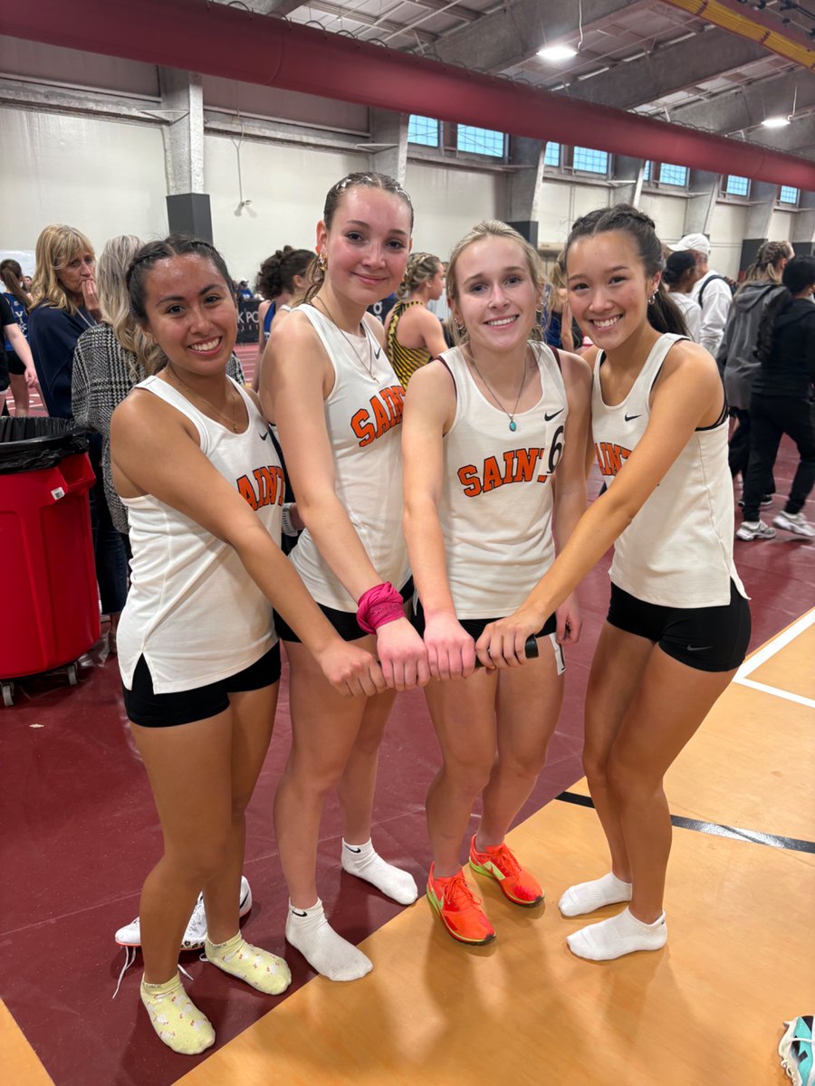 STCE GIRLS CC/TRACK tweet media