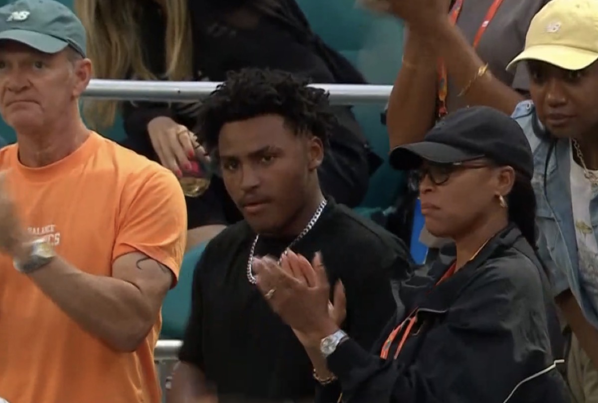 Stephanie Myles tweet media