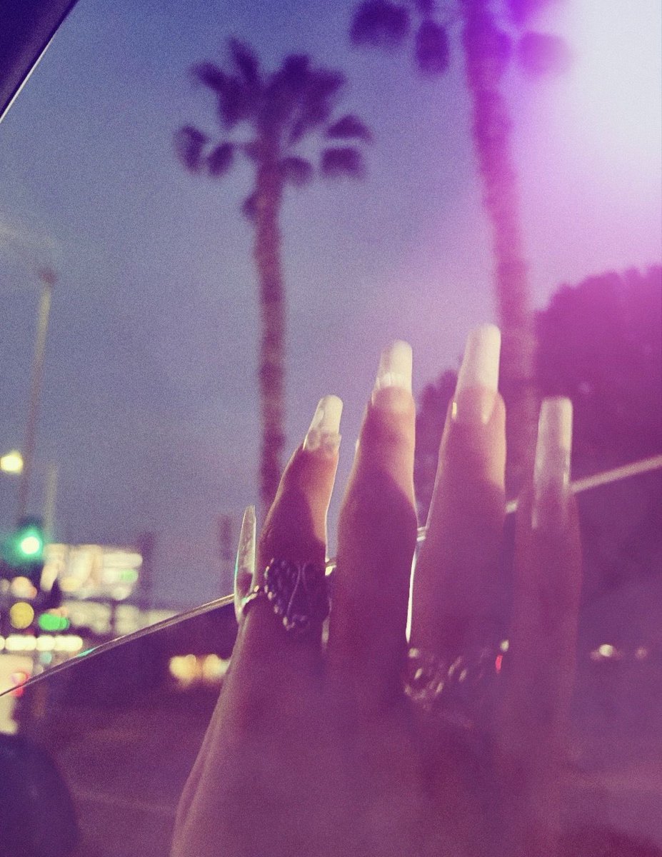 ☽shopaholic☾ tweet media