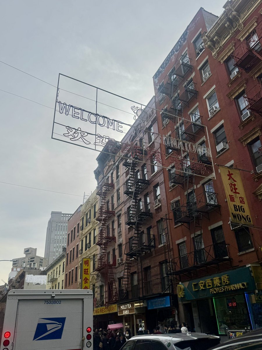 SchnepfNicholas's tweet photo. Neautrals 🤎
#architecture #quickflicks #mercerstreet https://t.co/MlKfS7jzQu