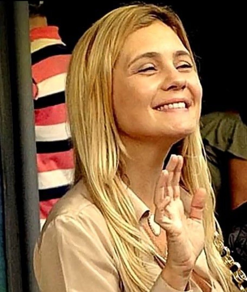 bonequinha de lixo tweet media