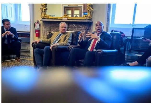 sahelbrut3's tweet image. Les démocrates ne veulent plus de Donald Trump 
🔴🇺🇸🇮🇷Le #Sénat américain a rejeté la deuxième tentative de limiter les actions militaires de Trump contre l'Iran, en ne soutenant pas la résolution sur les pouvoirs militaires : 47 voix pour, 53 contre, — Politico.

Le document des