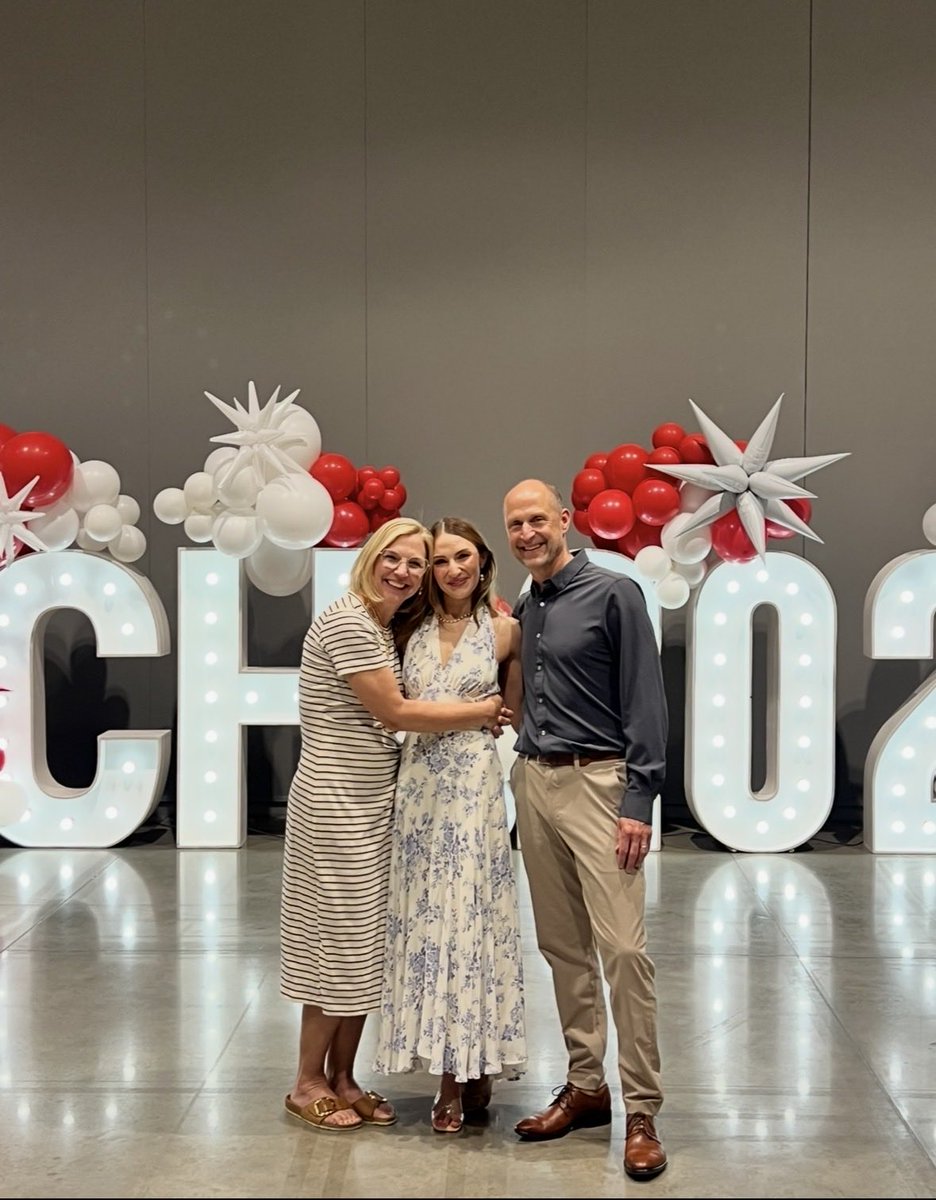 Taylor Niznik tweet media