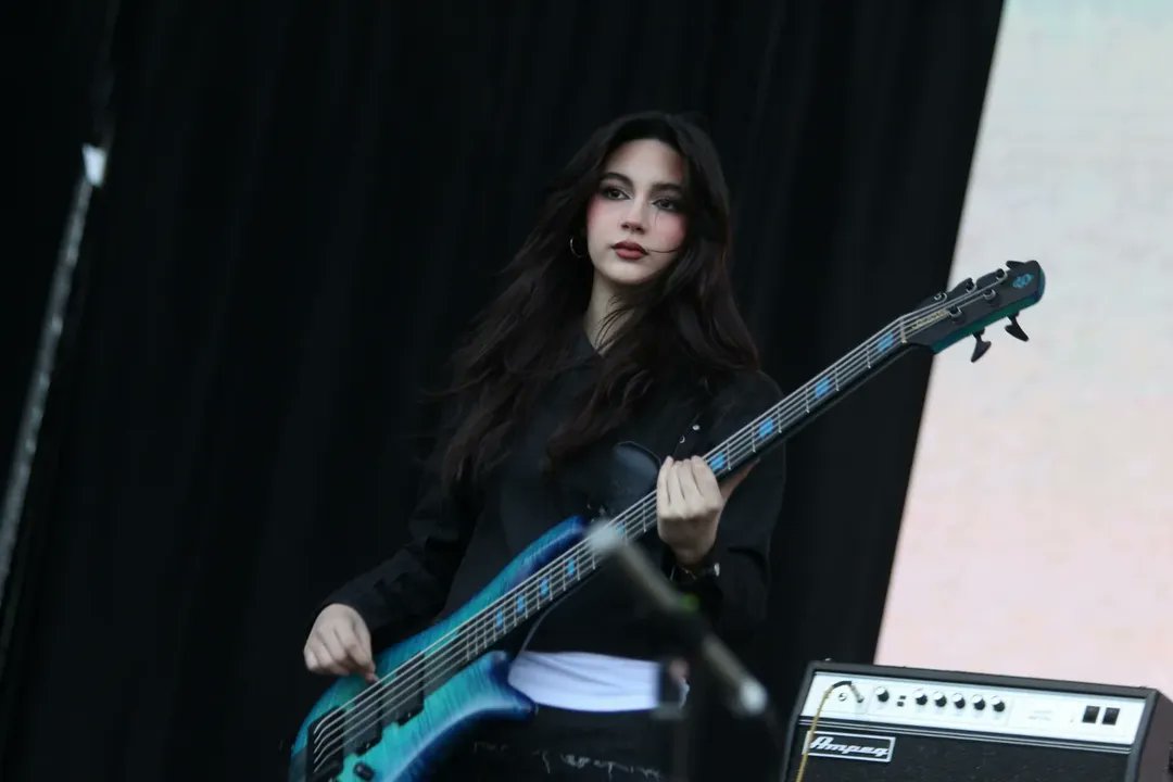 a ⚡★ IS NOT OKAY ★ tweet media