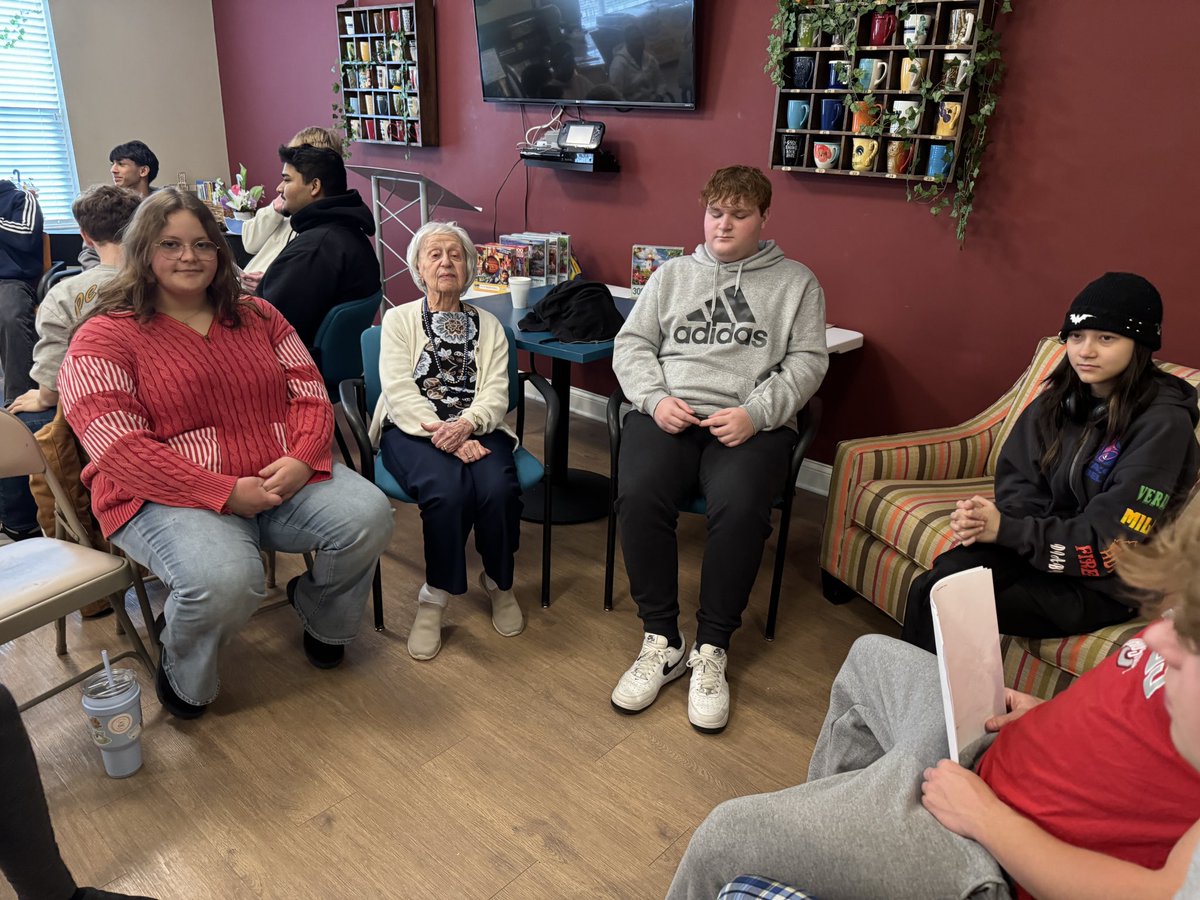 Mr_Osborne_THS's tweet photo. Civic Engagement students spent the afternoon with Danbury residents sharing some of their favorite things. #favoritethings https://t.co/yhsLF3yKig