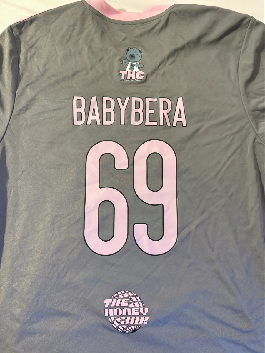 babybera tweet media