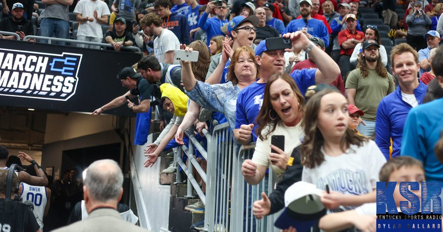 Tyler Thompson tweet media