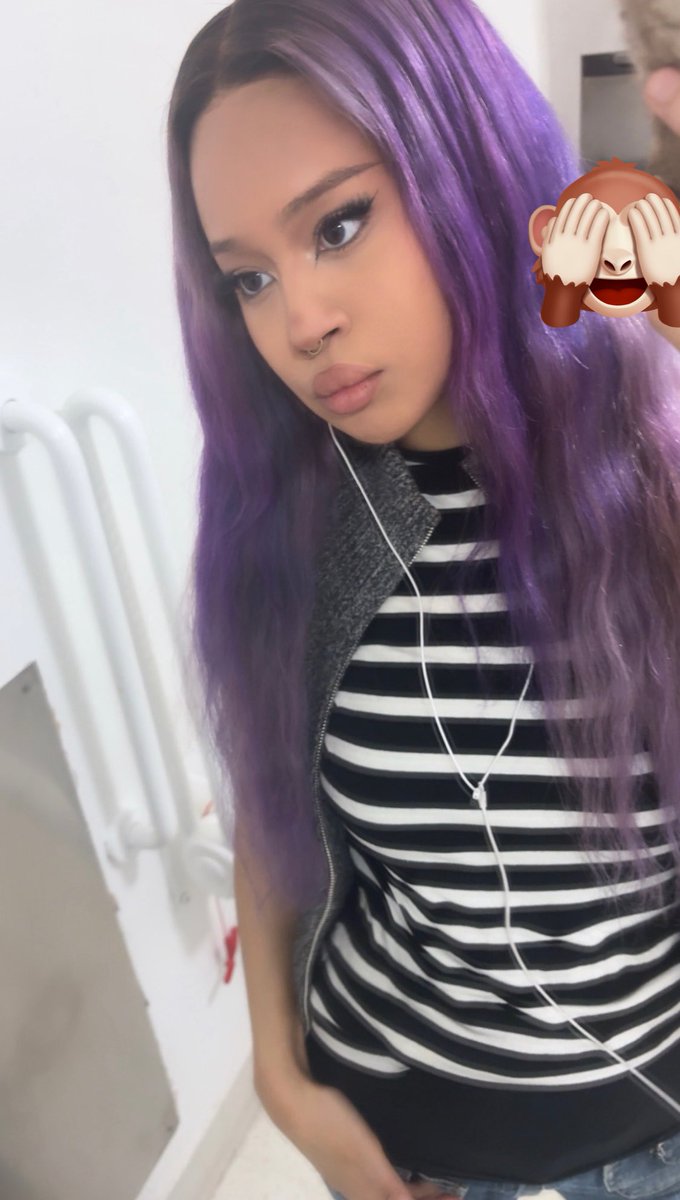 nigerian femcel tweet media