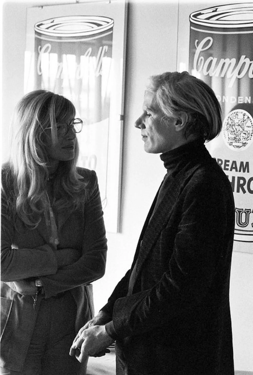 Monica Vitti and Andy Warhol guest at home of Italian fashion designer Luisa Spagnoli, Rome, 1973

Photo by Elisabetta Catalano
