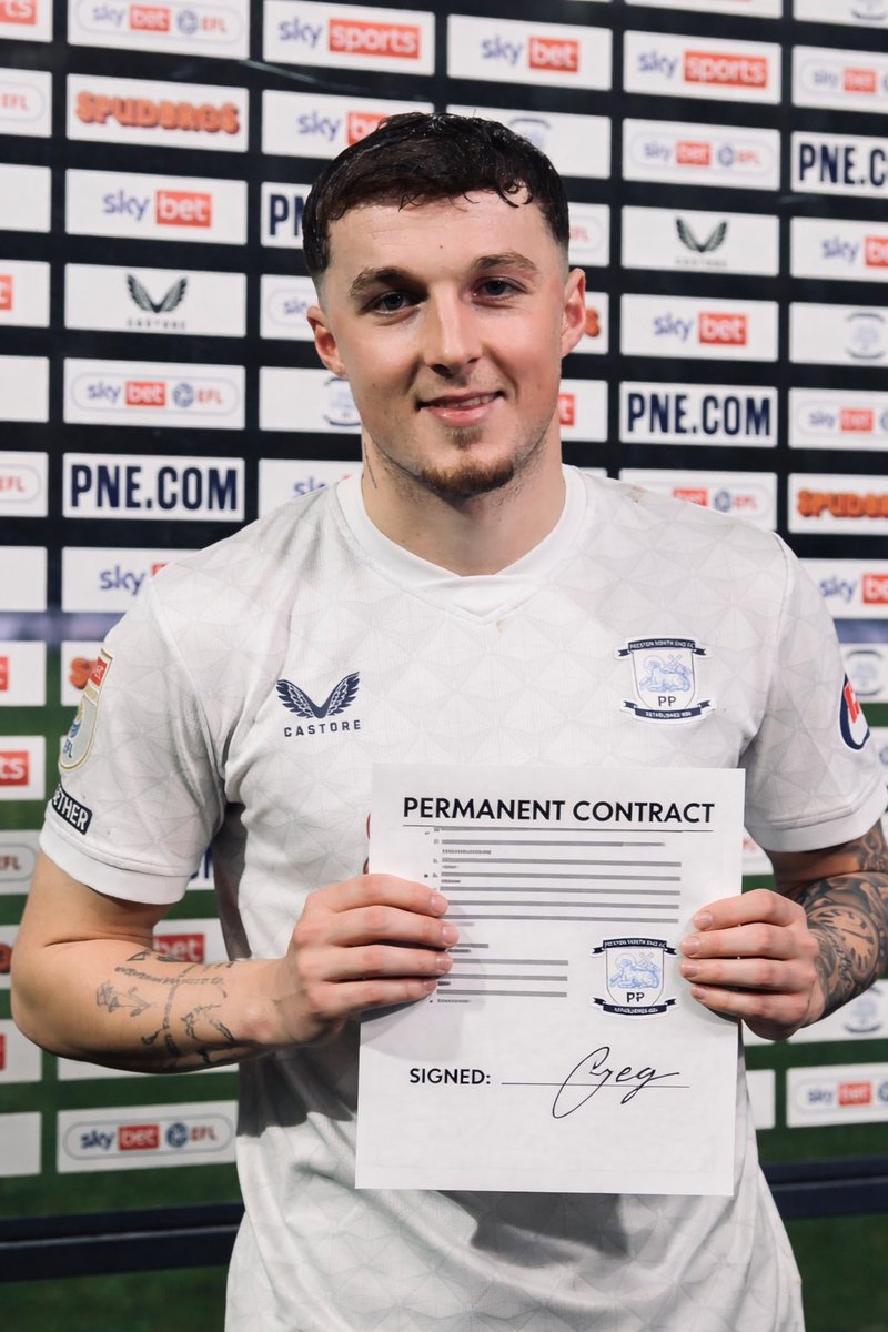 Sophie Howard tweet media