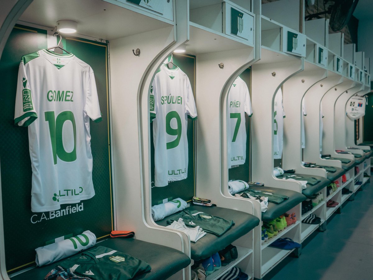Club A. Banfield tweet media