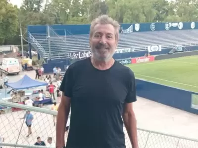 #Ovación90  Daniel Vila Pte. <a href="/CSIRoficial/">Independiente Rivadavia</a> "Van a ser dos meses de mucha competencia, eso es lo lindo de competir. La prioridad sigue siendo el torneo local pero no vamos a desperdiciar la oportunidad de jugar Libertadores. vamos a dar lo mejor" <a href="/radionihuil/">Radio Nihuil</a>