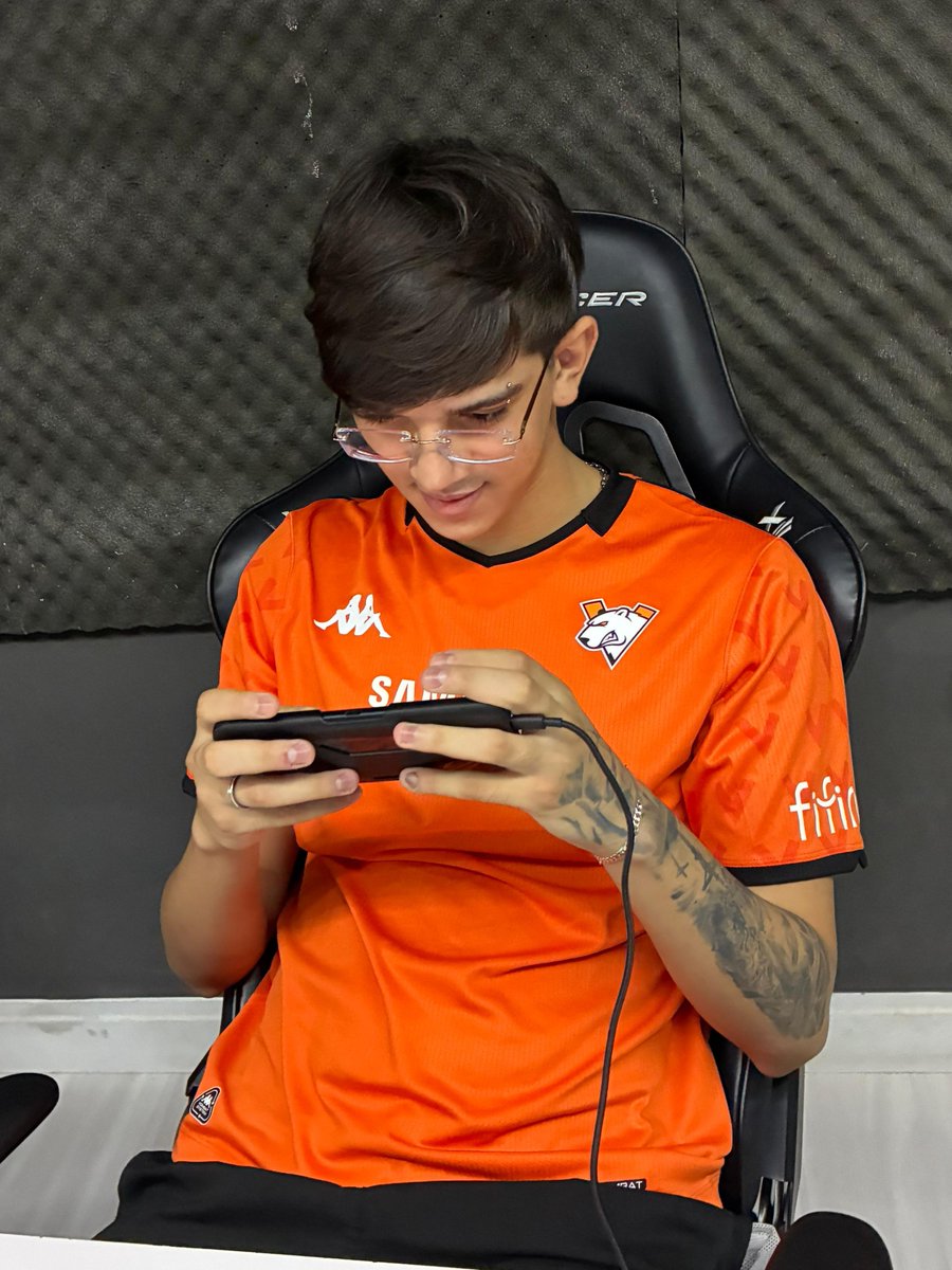 Virtus.pro Garena Free Fire tweet media