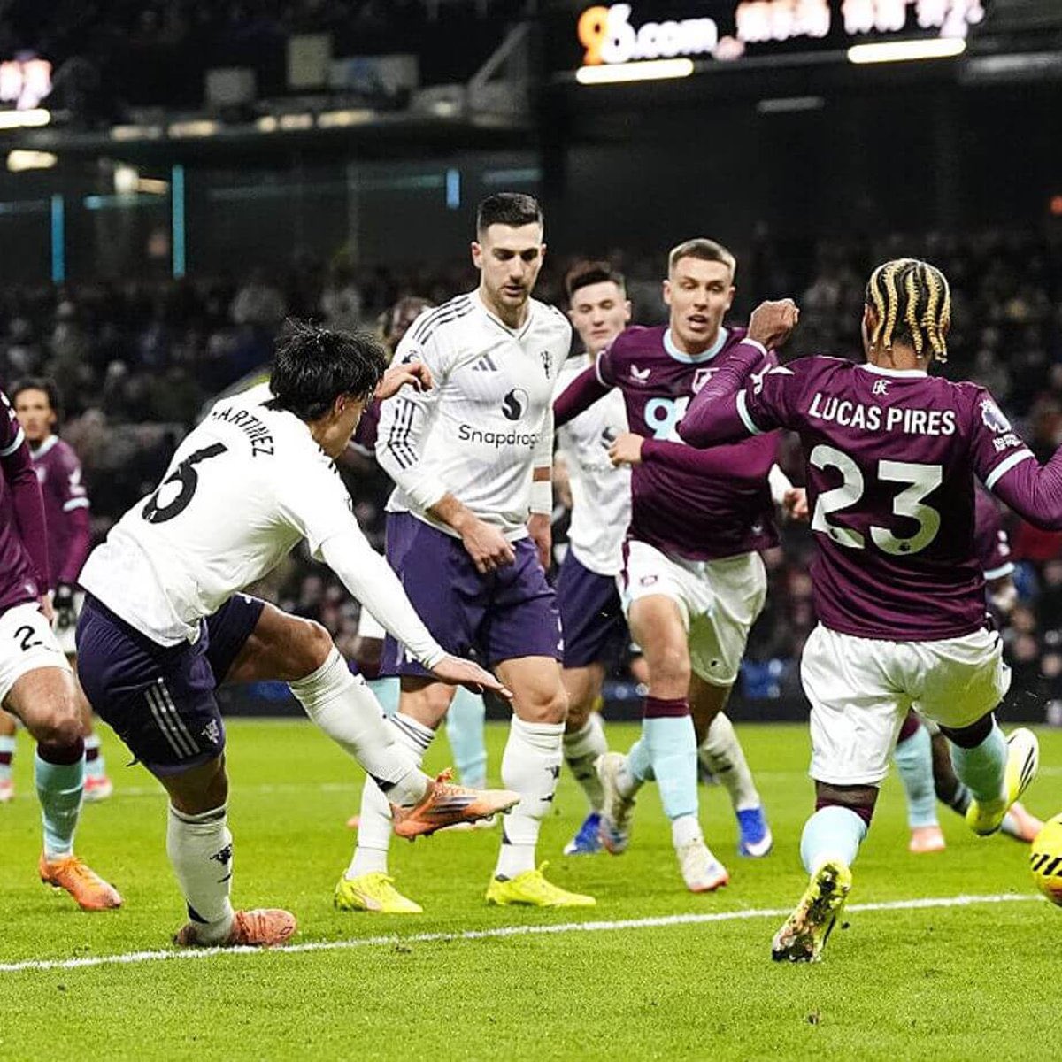 TheWavyRedd's tweet photo. Referee Staurt Atwell in January; 

Disallowed Lisandro Martinez clear goal, which later the PL key match incident said the goal should have stood

Referee Staurt Atwell In March; 

Denied us a clear penalty &amp; rewarded the opponent a penalty &amp; a red card from the same incident 💔 https://t.co/REM1PGxMj4