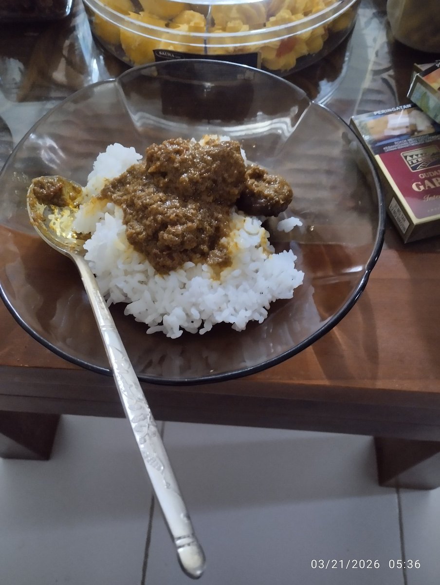 Vigoradit's tweet photo. Day 1 Selamat Sarapan https://t.co/L2nLVyTsUI