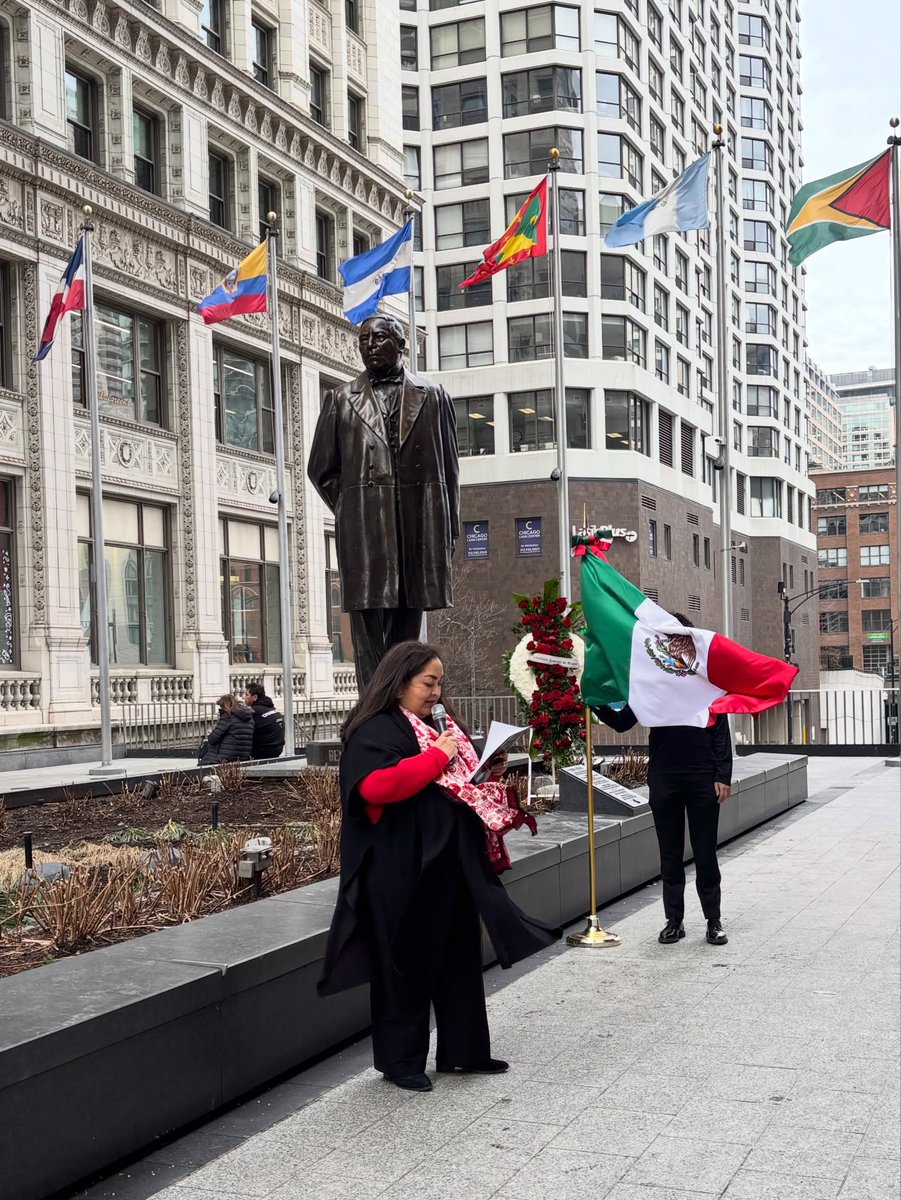 Consulado General de México en Chicago tweet media