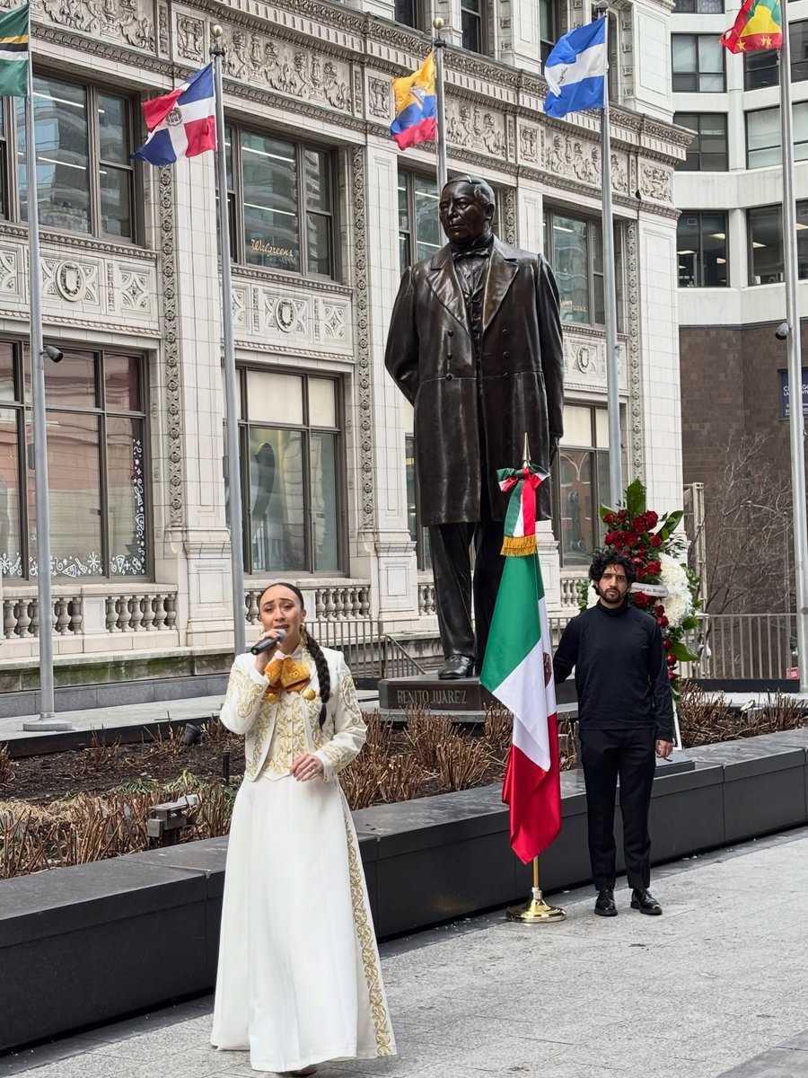 Consulado General de México en Chicago tweet media
