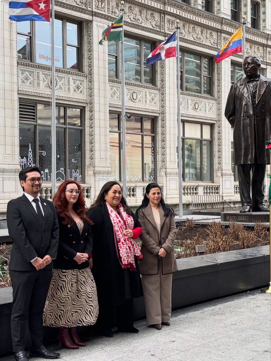 Consulado General de México en Chicago tweet media