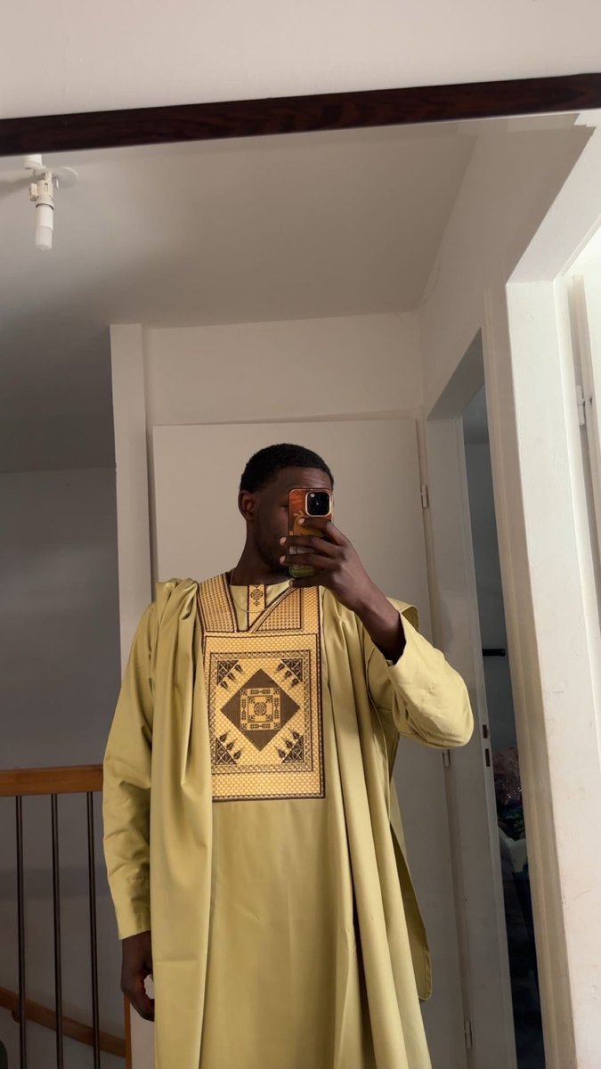 D 🇬🇳 tweet media