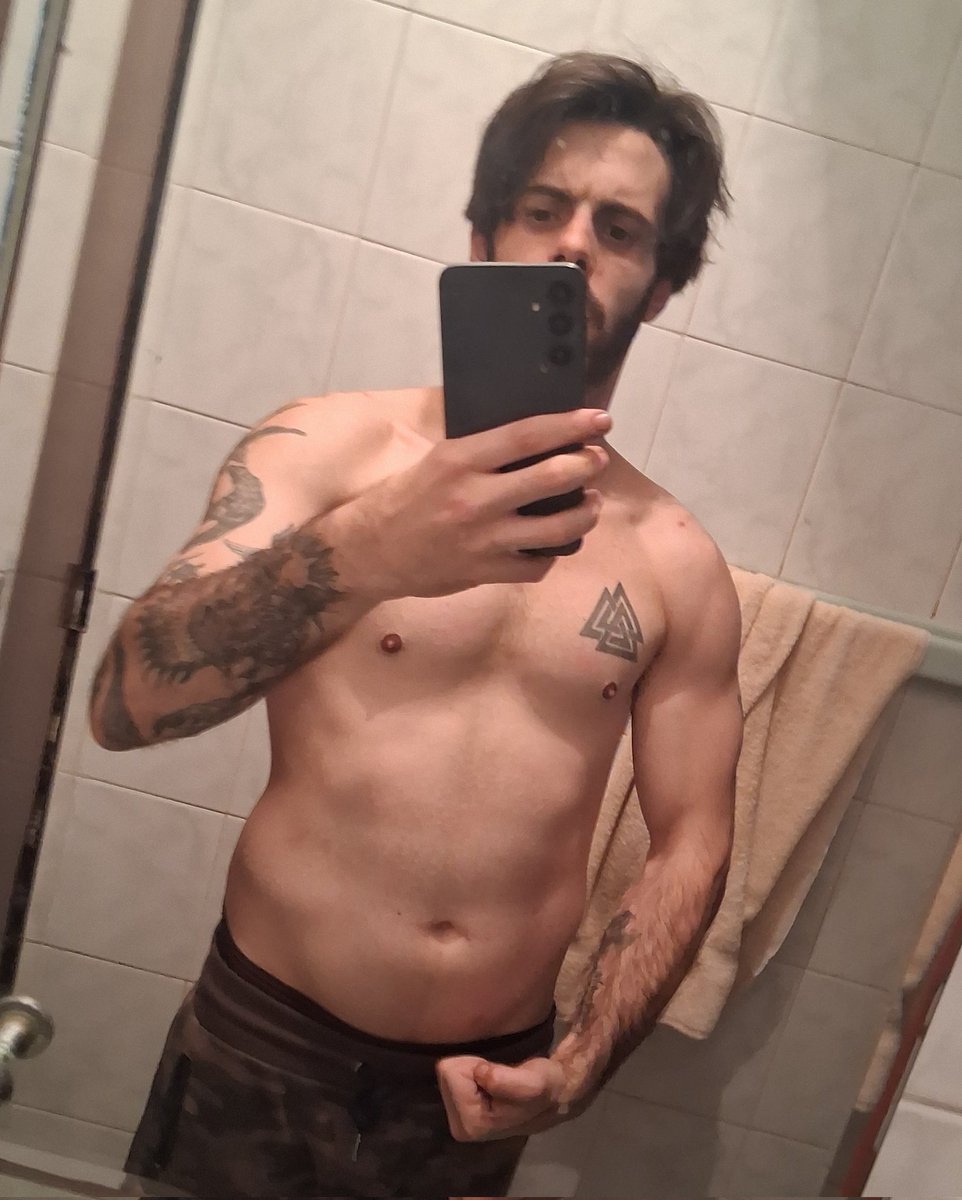 ZNBU DmoJ tweet media