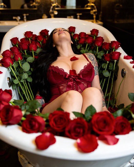 غـدّو. tweet media