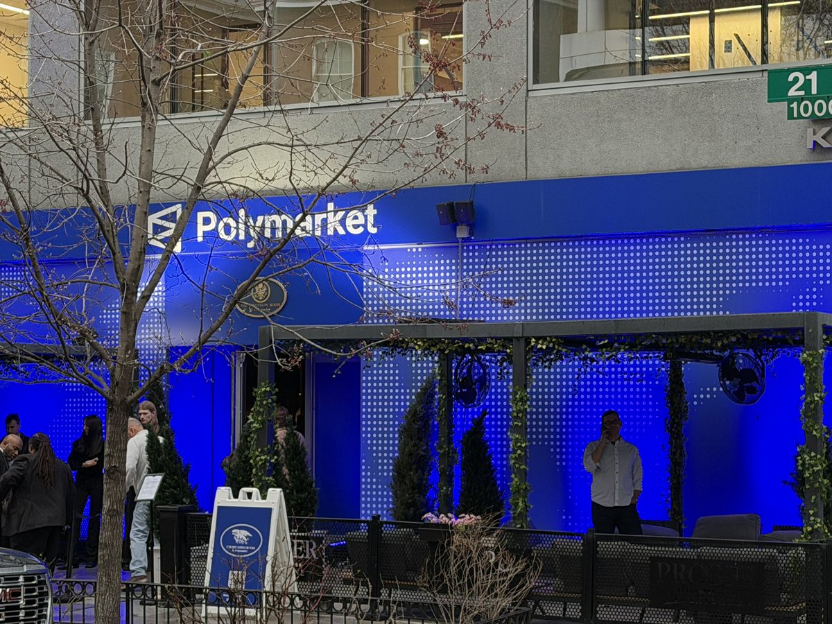 Tobin Stone 🌐 tweet media