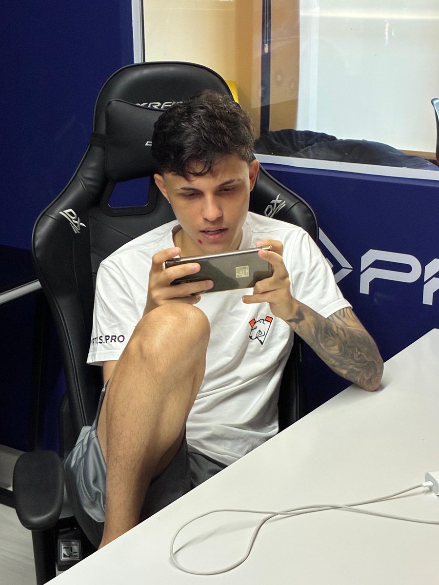 Virtus.pro Garena Free Fire tweet media